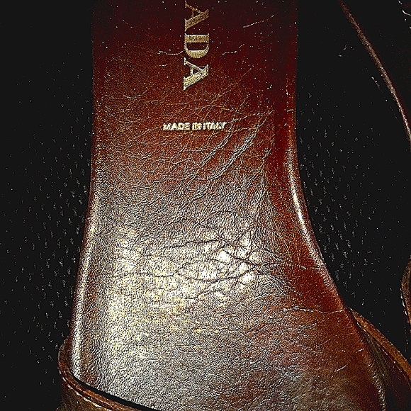 Prada sandals, leather/open toe - Picture 7 of 7